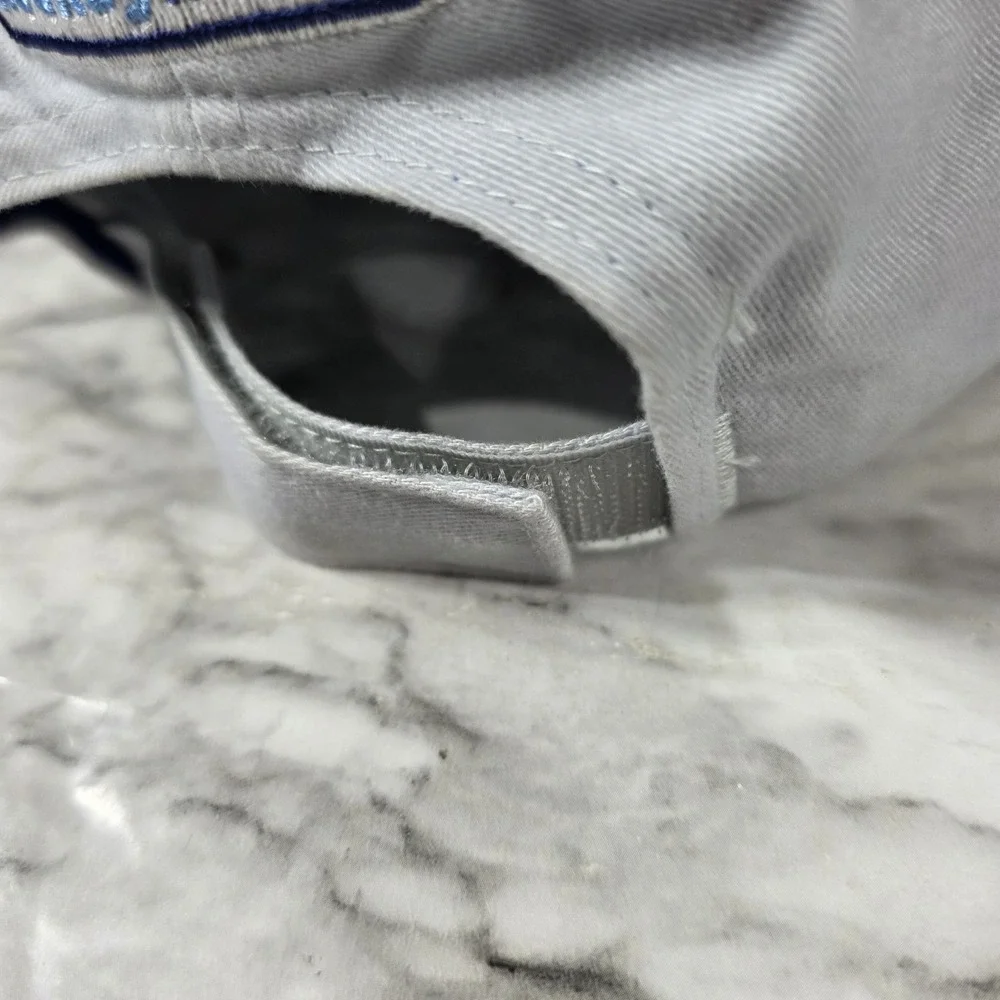 New Era NHL Tampa Bay Lightning Stanley Cup Champion 2004 Vintage Hockey Hat